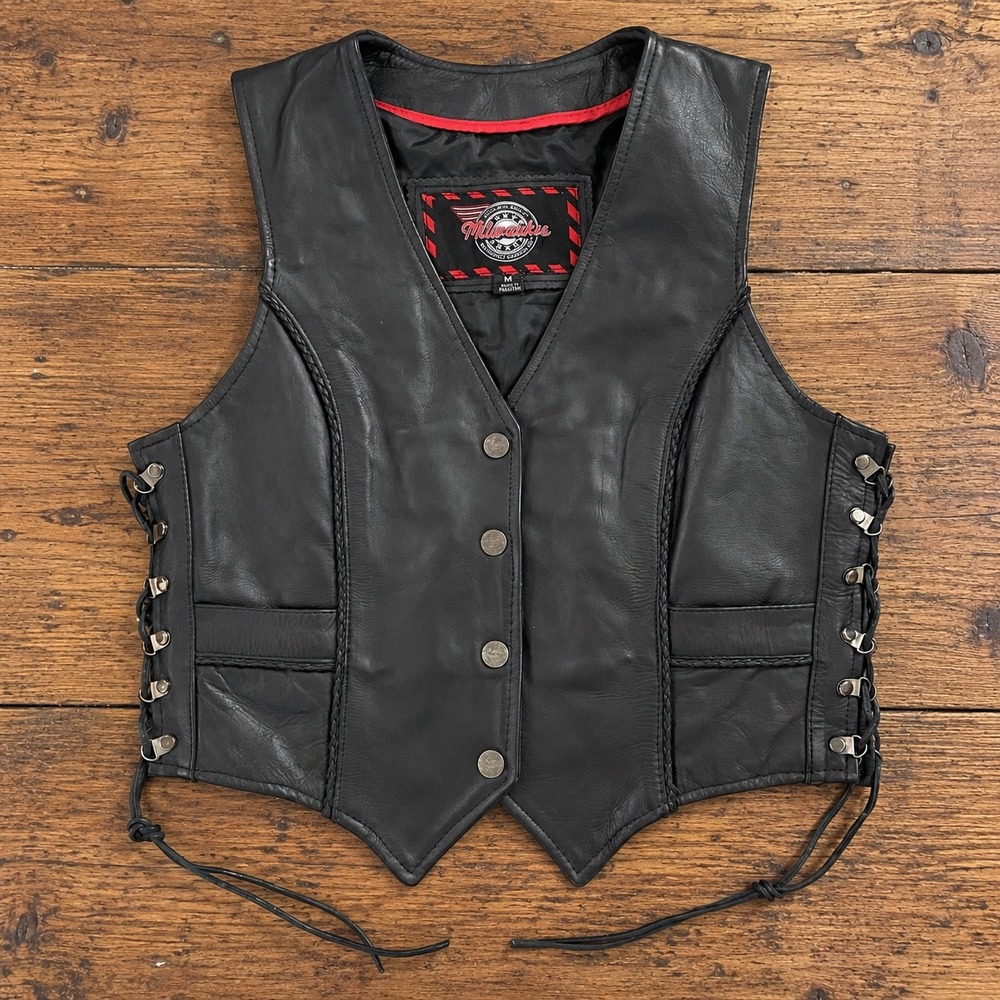 Milwaukee Motorcycle Clothing Womens M Black Leather Biker Vest Side Lace Braid